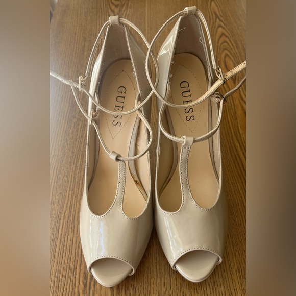 Guess Leather T Strapped and Ankle Strapped Heel, Size 8, EUC - Picture 3 of 12